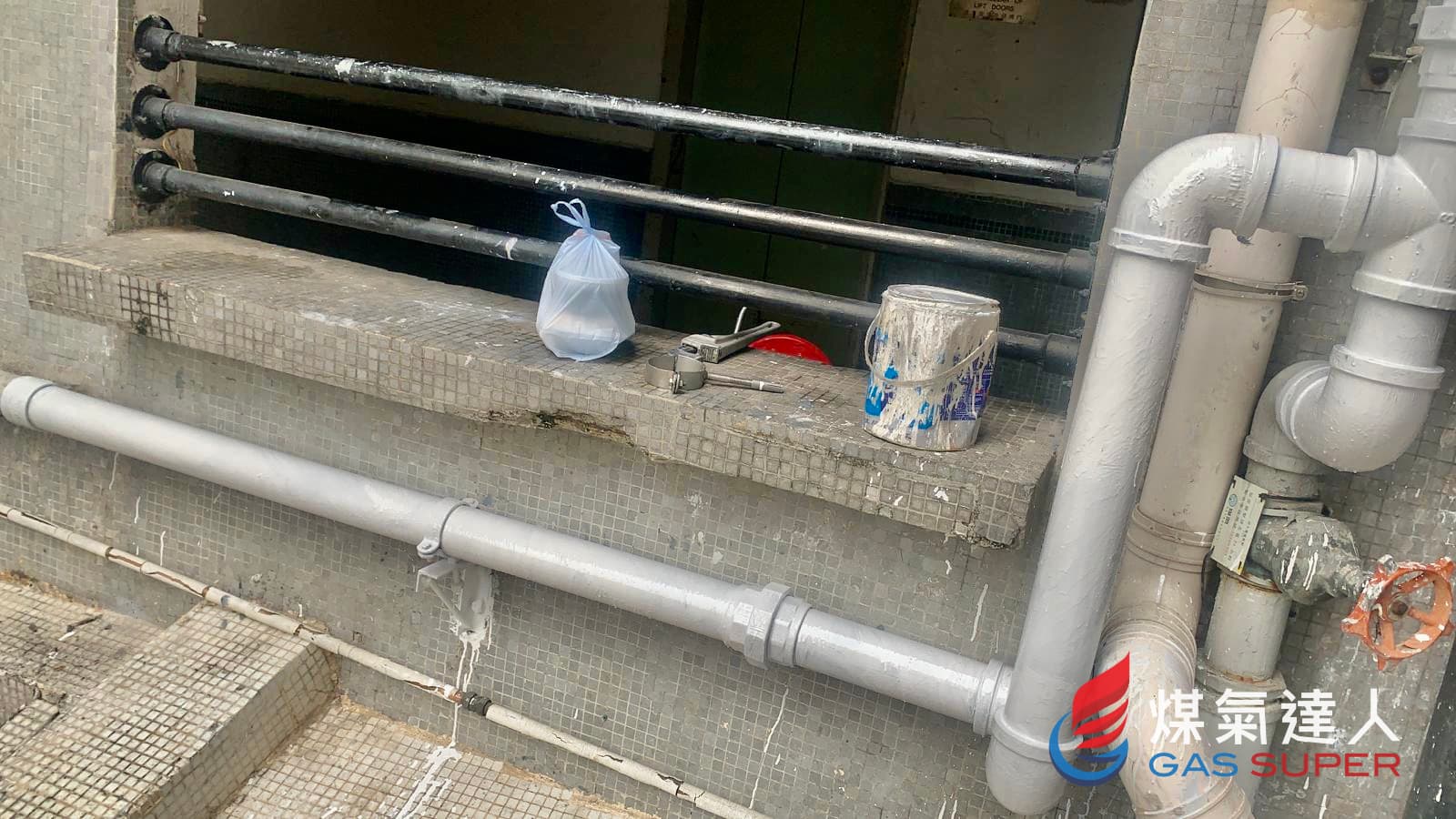 External building gas mains: Yuen Long | 朗屏邨. Photo reference 3191-2885.